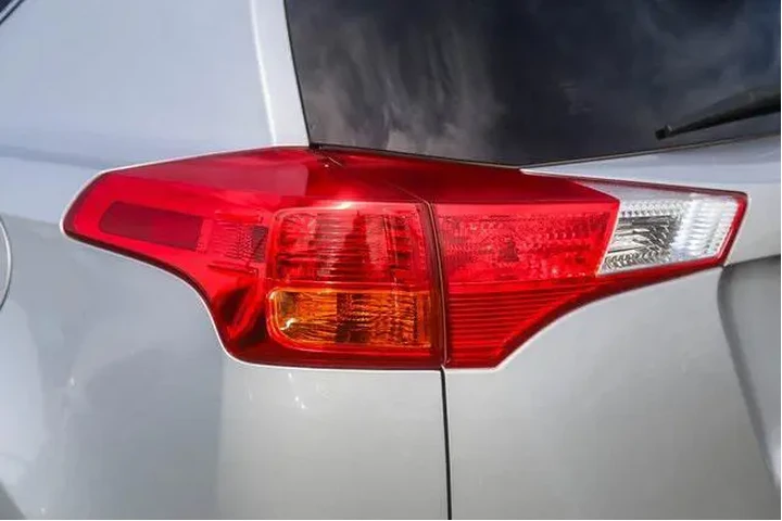 $17991 : Toyota RAV4 2014 AWD XLE 4dr image 8