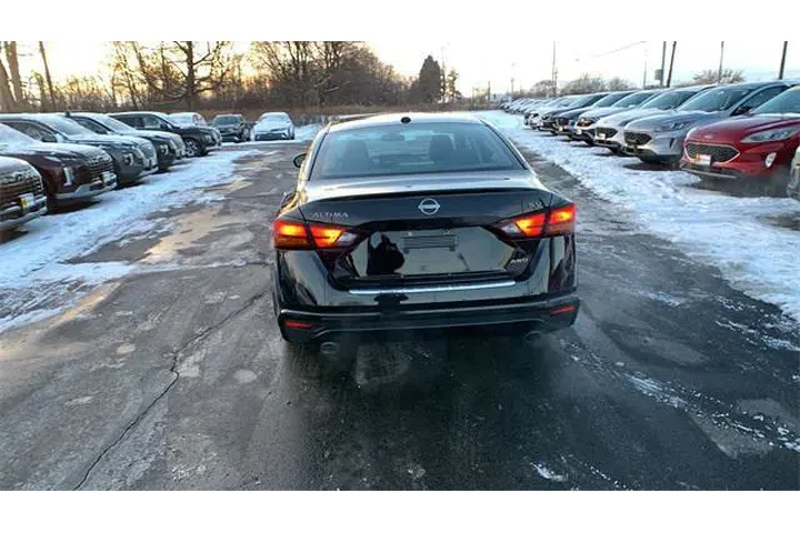 $26990 : Nissan Altima 2023 AWD 2.5 S image 4