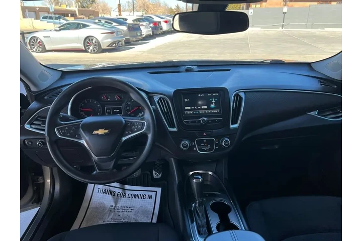 2018 Malibu LT image 9