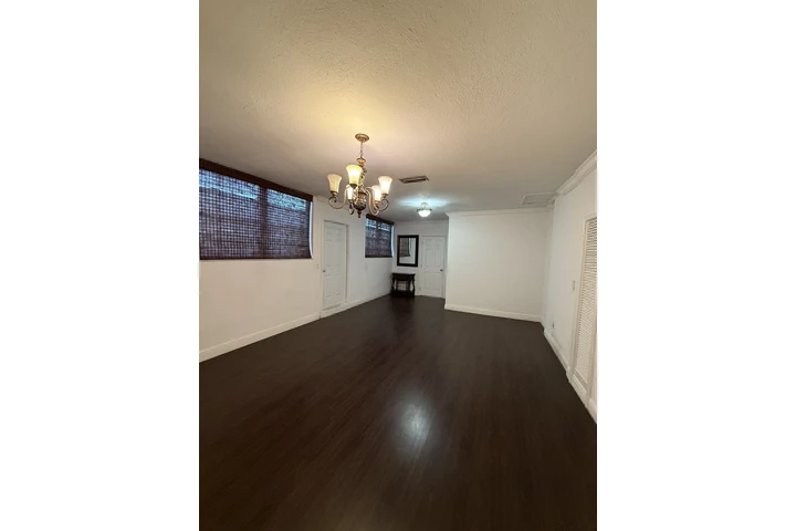 $2200 : Apartamento en Renta image 1