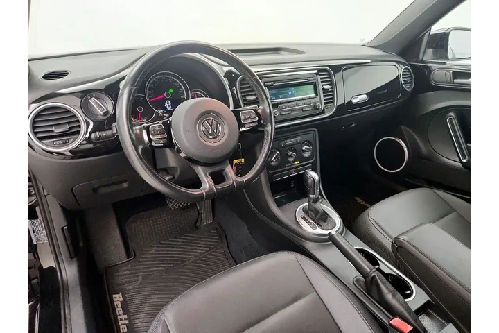 $19998 : Volkswagen Beetle Convertibl image 9