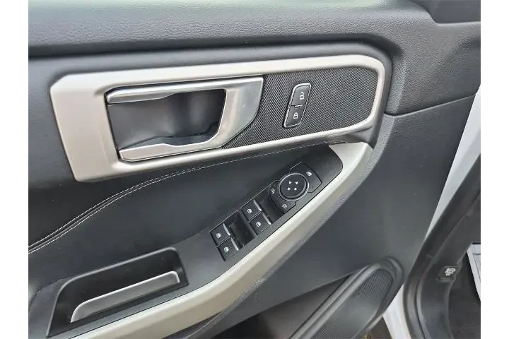 $20488 : Ford Explorer 2020 XLT 4dr S image 9