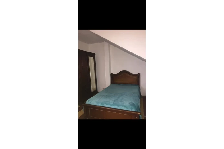 $400000 : se alquila habitación image 2