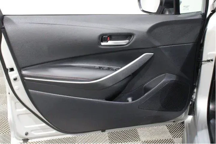 $26449 : Toyota Corolla 2025 SE 4dr S image 6