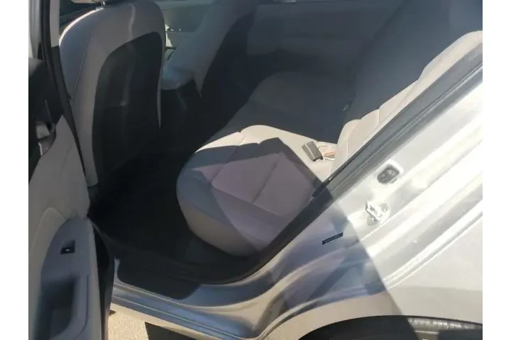 $12674 : Hyundai ELANTRA 2018 SEL 4dr image 10