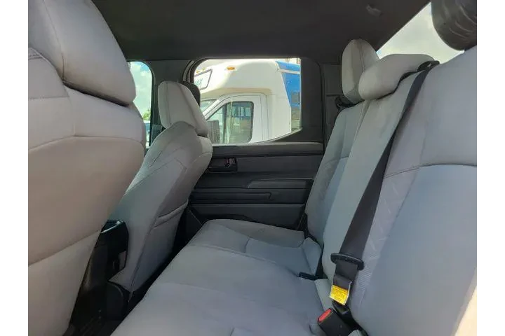 $32991 : Toyota Tacoma 2024 4x2 SR5 4 image 8