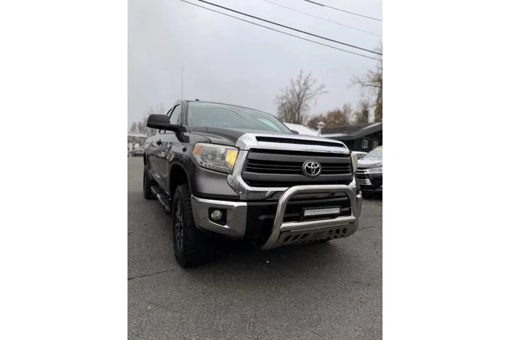 $14995 : 2014 Tundra SR5 image 6