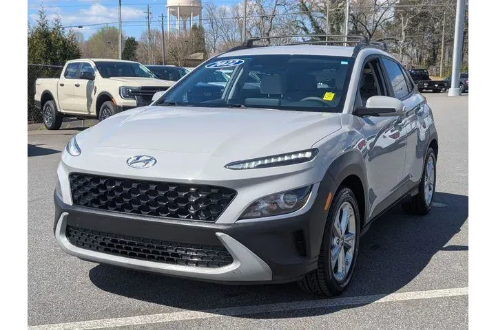 $18992 : Hyundai KONA 2022 SEL 4dr Cr image 7