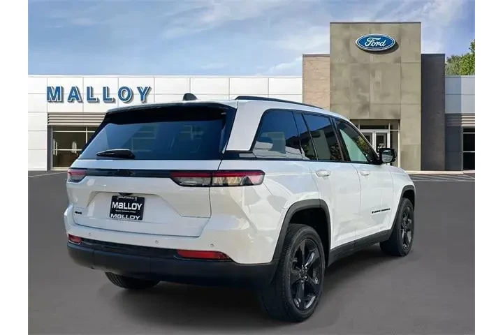 $26499 : Jeep Grand Cherokee 2023 4x4 image 2