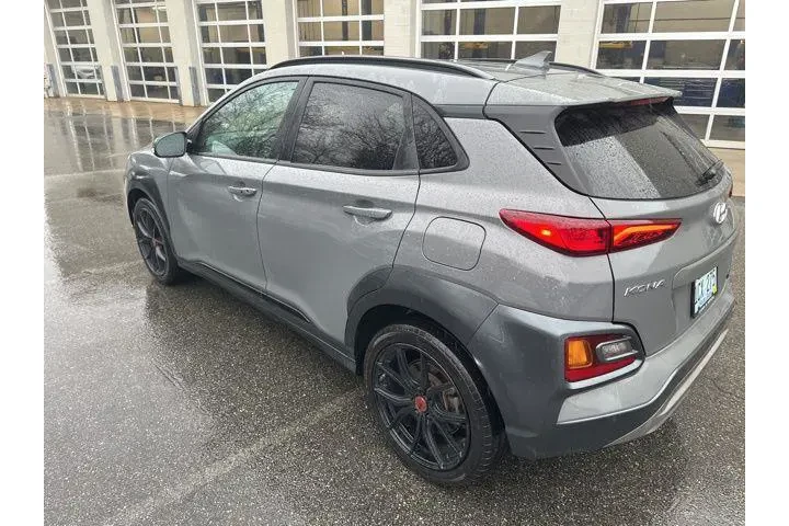 $17588 : Hyundai KONA 2021 AWD NIGHT image 2