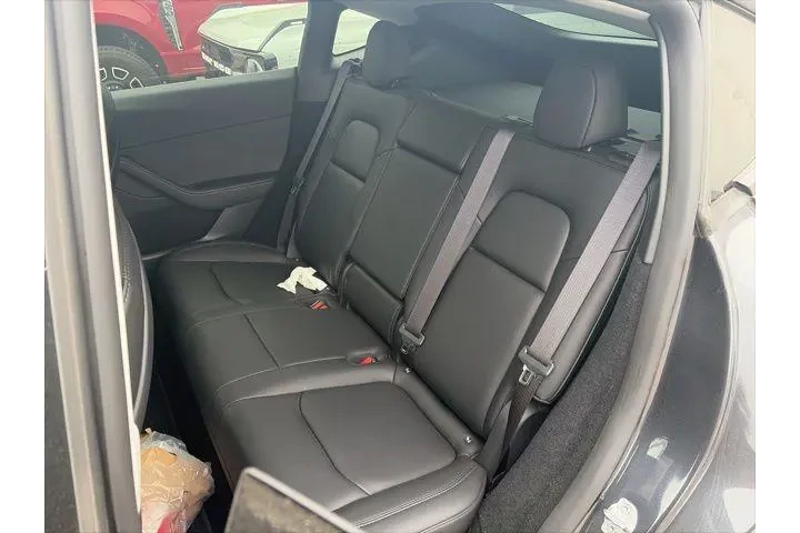$38085 : Tesla Model Y 2024 AWD Long image 10