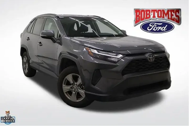 $28280 : Toyota RAV4 2024 AWD XLE 4dr image 1