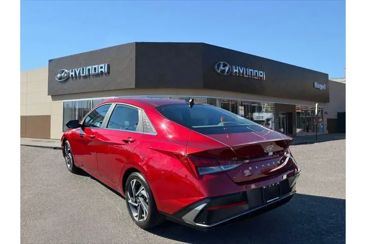 $18788 : Hyundai ELANTRA 2024 SEL 4dr image 7
