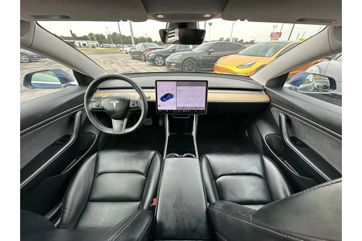 2020 TESLA MODEL 3 LONG RANGE image 7