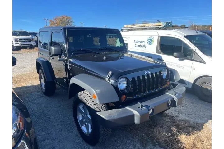$18992 : Jeep Wrangler 2013 4x4 Sport image 2