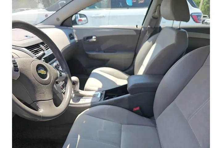 $7495 : 2011 Malibu LT image 5