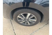 $11995 : Nissan Versa 2021 SV 4dr Sed thumbnail