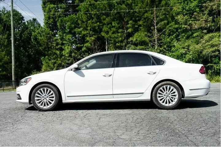 $9999 : Volkswagen Passat 2017 1.8T image 6