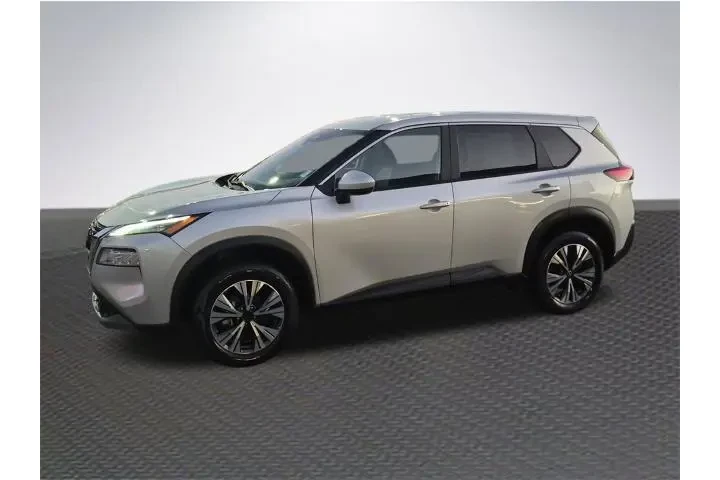 $18988 : Nissan Rogue 2023 SV 4dr Cro image 2