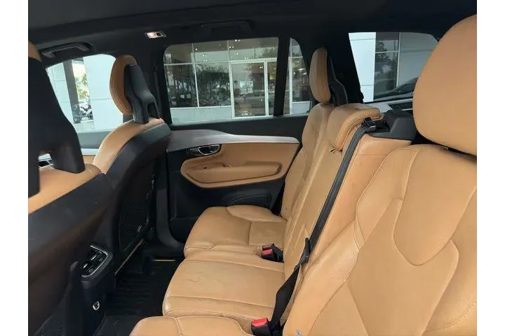 $17799 : Volvo XC90 2018 T5 Momentum image 8