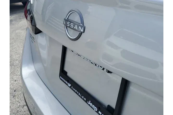 $15991 : Nissan Versa 2024 S 4dr Seda image 10