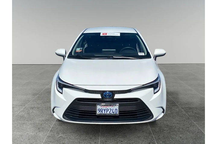 $27887 : Toyota Corolla Hybrid 2025 S image 8