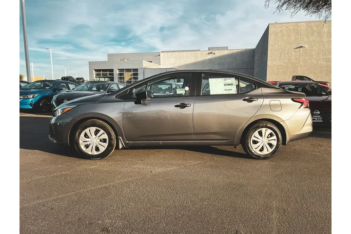 $20477 : Nissan Versa 2025 S 4dr Seda image 2