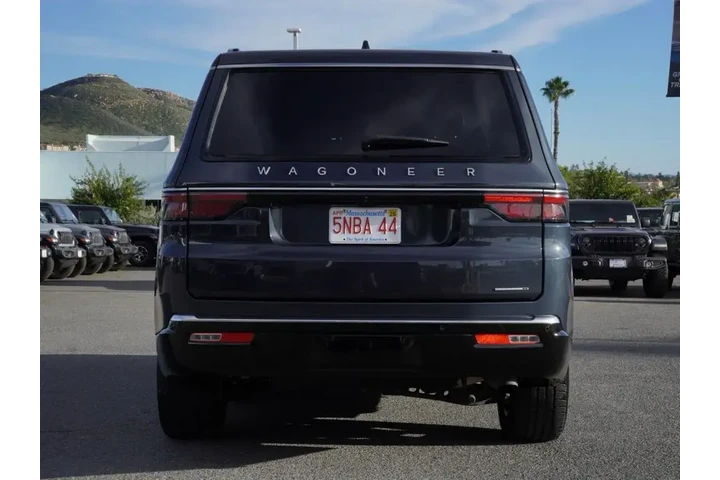 $39970 : Jeep Wagoneer 2024 4x4 Serie image 5