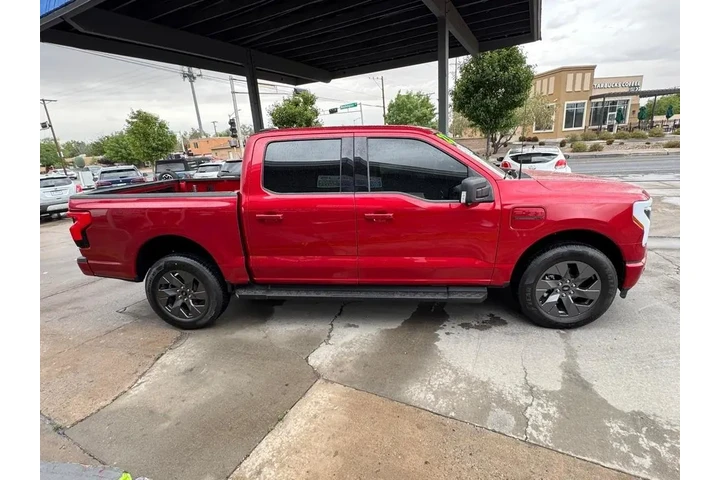 2023 F-150 Lightning Pro image 4