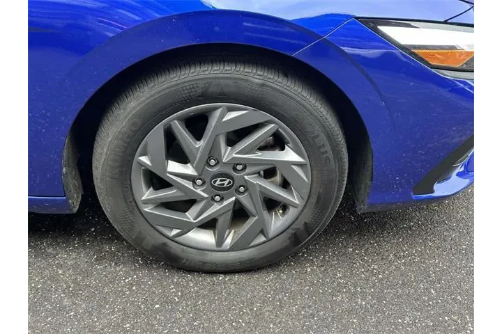 $20334 : Hyundai ELANTRA Hybrid 2024 image 10