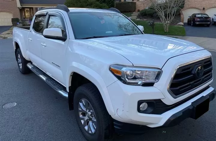 $22500 : 2018 Tacoma Prerunner SR5 image 1