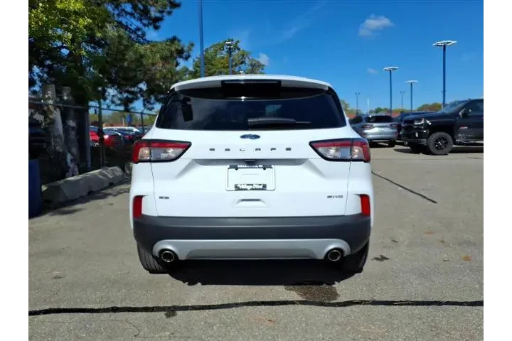 $20580 : Ford Escape 2022 AWD SE 4dr image 7