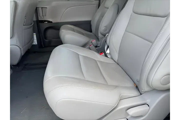 $20566 : Toyota Sienna 2017 XLE 7-Pas image 10
