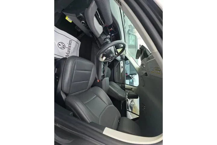 $31999 : Ford Explorer 2025 Active 4d image 7