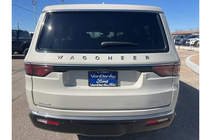 $34983 : Jeep Wagoneer 2022 4x4 Serie image 6