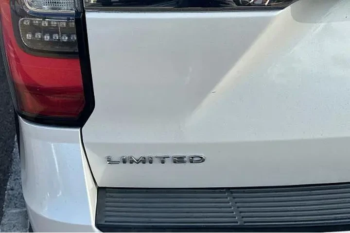 $27995 : Ford Expedition MAX 2019 4x4 image 6