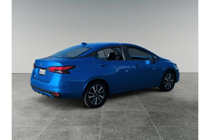 $14500 : Nissan Versa 2021 SV 4dr Sed image 5