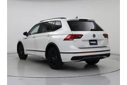 $23998 : Volkswagen Tiguan 2022 SE R- thumbnail