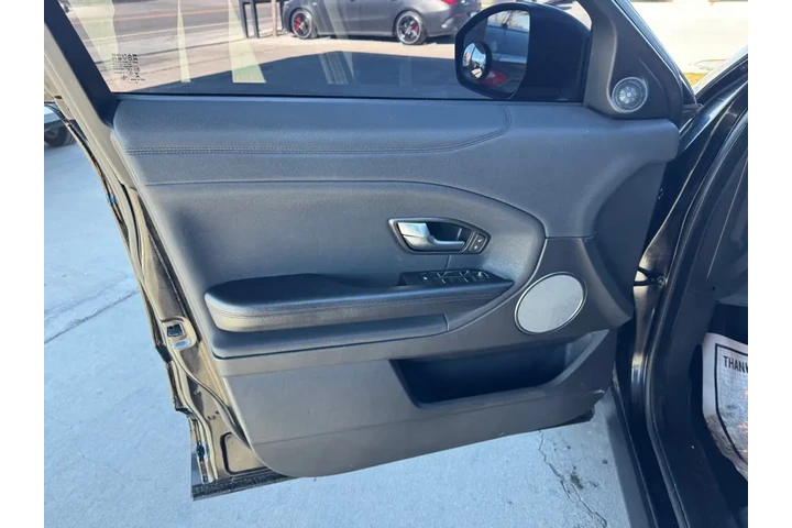 2019 Land Rover Range Rover E image 10