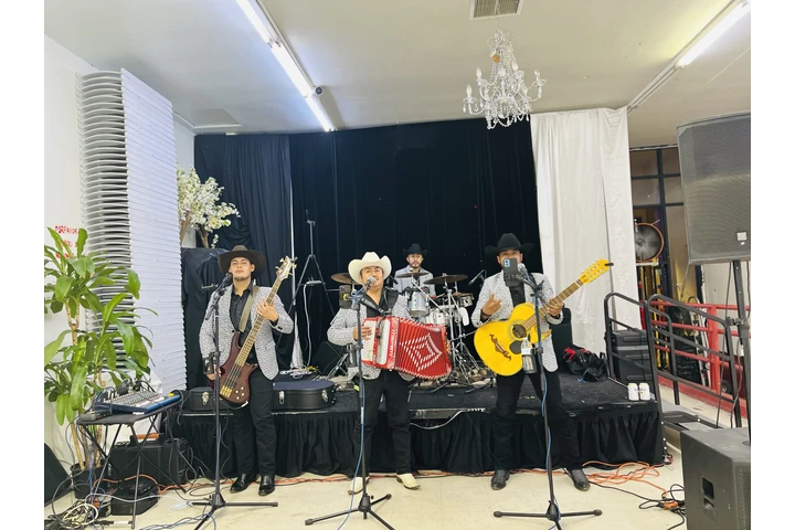 GRUPO NORTEÑO image 5