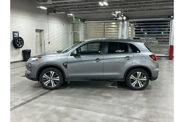 $22552 : Mitsubishi Outlander Sport 2 image 2