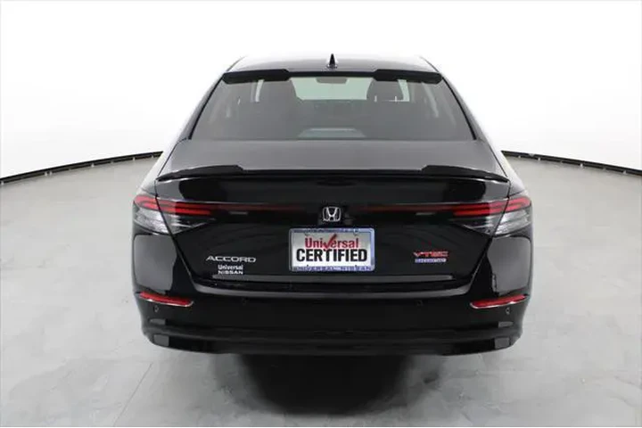 $28376 : Honda Accord Hybrid 2024 EX- image 10