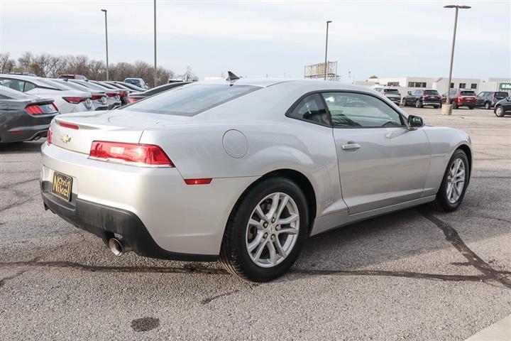 $15949 : 2015 Camaro LS image 4