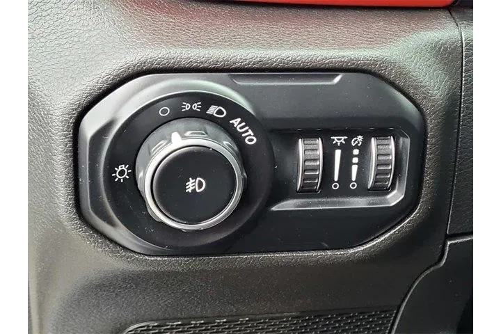 $37888 : Jeep Wrangler Unlimited 2021 image 9