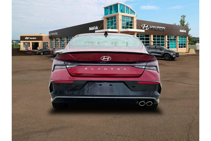 $25500 : Hyundai ELANTRA 2025 N Line image 6