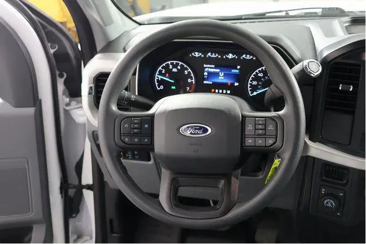 $34897 : Ford F-150 2023 4x4 XL 4dr S image 10