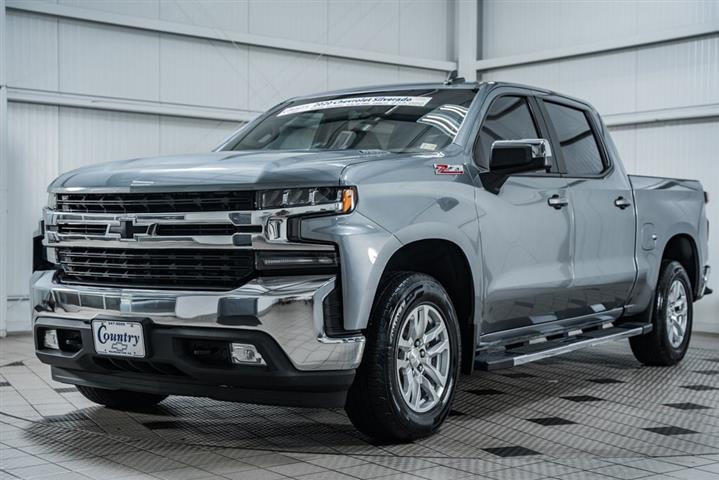 $32000 : 2020 Silverado 1500 LT image 3