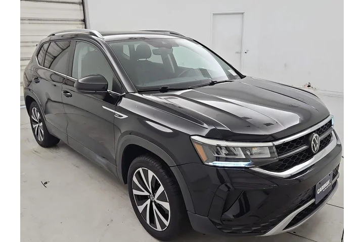 $22998 : Volkswagen Taos 2023 AWD SE image 1