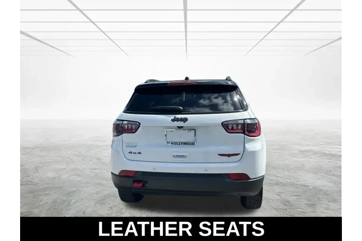 $19074 : Jeep Compass 2024 4x4 Trailh image 6