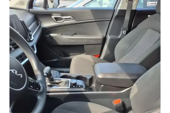 $19189 : Kia Sportage 2024 LX 4dr SUV image 8